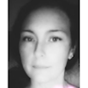 Meet your Posher, Lorie